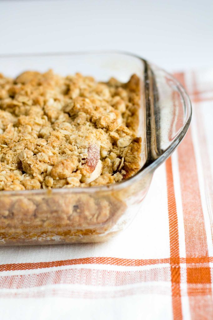 Apple Crisp With Oatmeal Crumb Topping | Cookbooks and Coffee