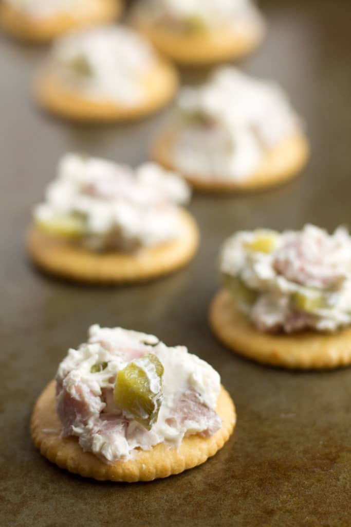 Pickle rollup spread | Deconstructed pickle roll-ups in dip form. Super simple to make! Just mix cream cheese, ham and pickles.